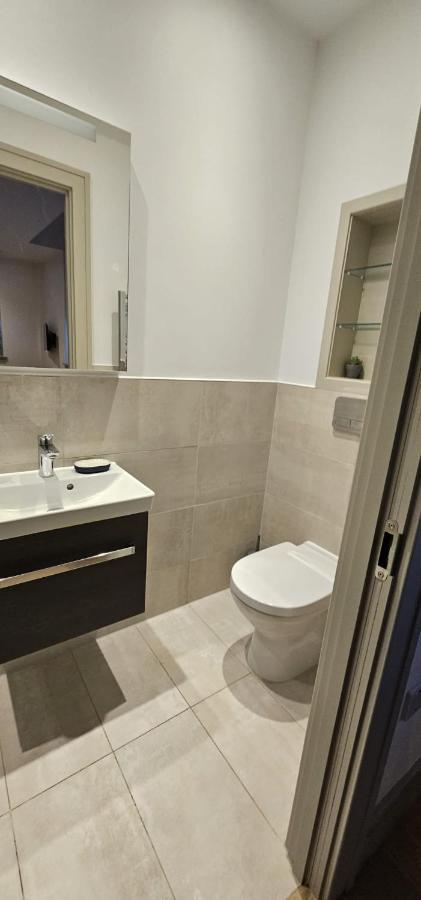 Studio Flat In Tottenham London Exteriör bild