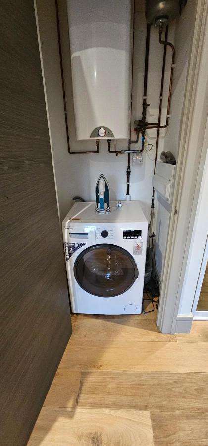Studio Flat In Tottenham London Exteriör bild